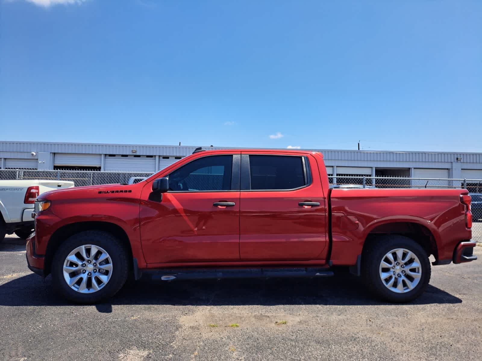 2021 Chevrolet Silverado Custom photo 5