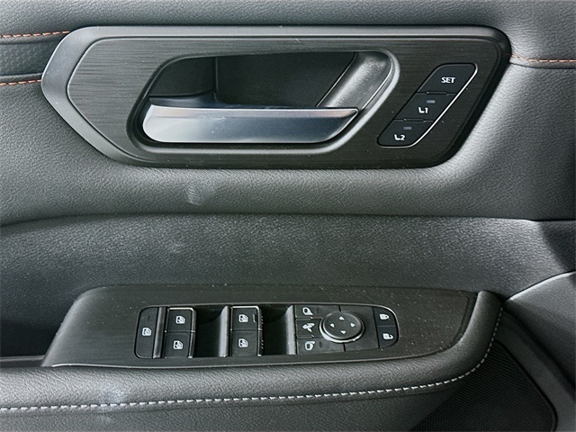 2025 Nissan Armada photo 12