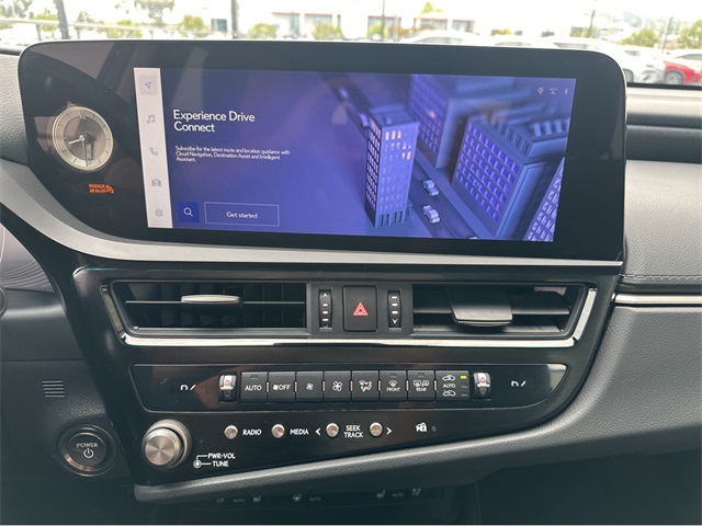 2025 Lexus ES 300h Premium photo 23