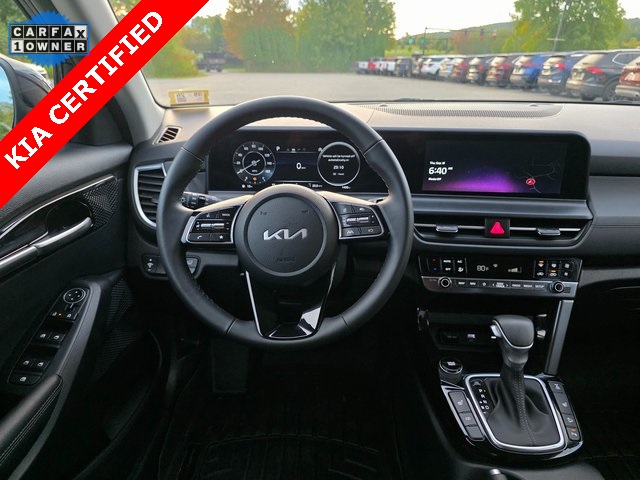 2025 Kia Seltos EX photo 16