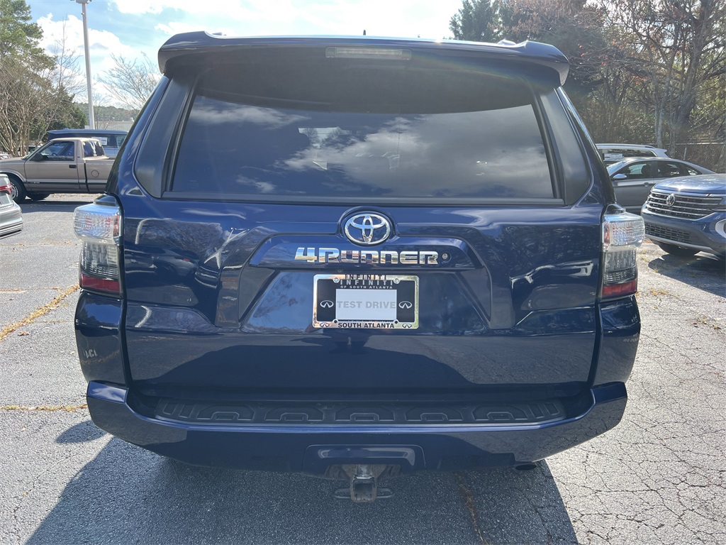 2018 Toyota 4Runner SR5 photo 4