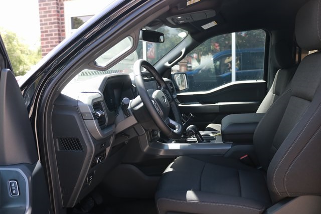 2025 Ford F-150 XLT photo 12