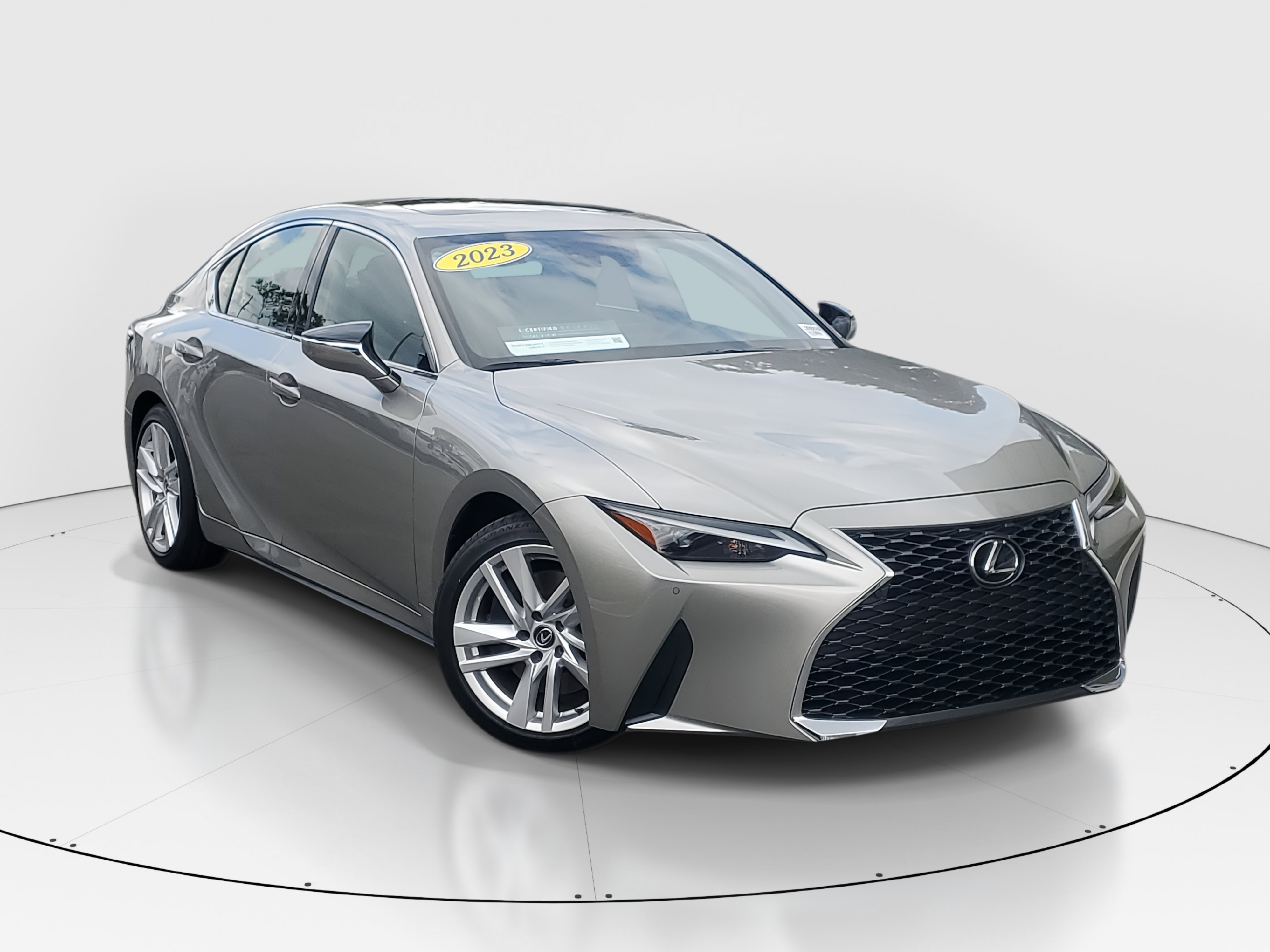 2023 Lexus IS 300 photo 2