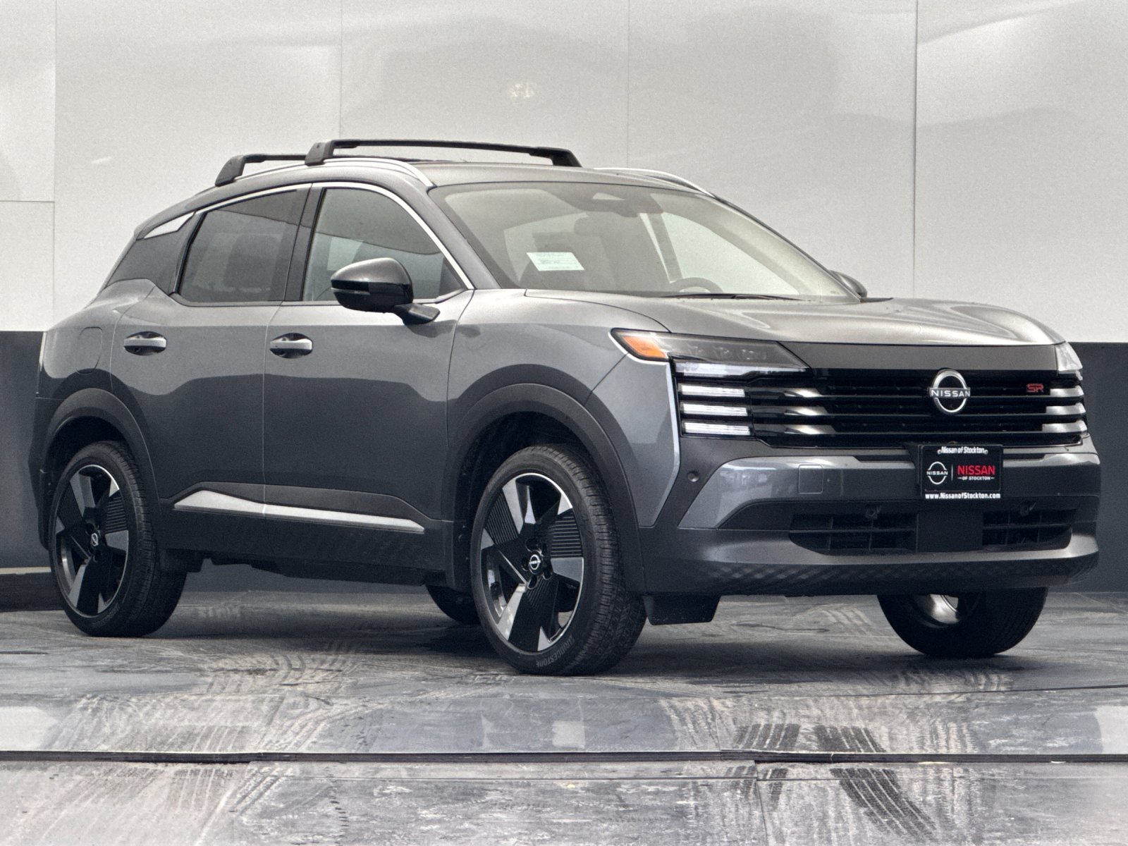 2026 Nissan KICKS SR AWD's photo