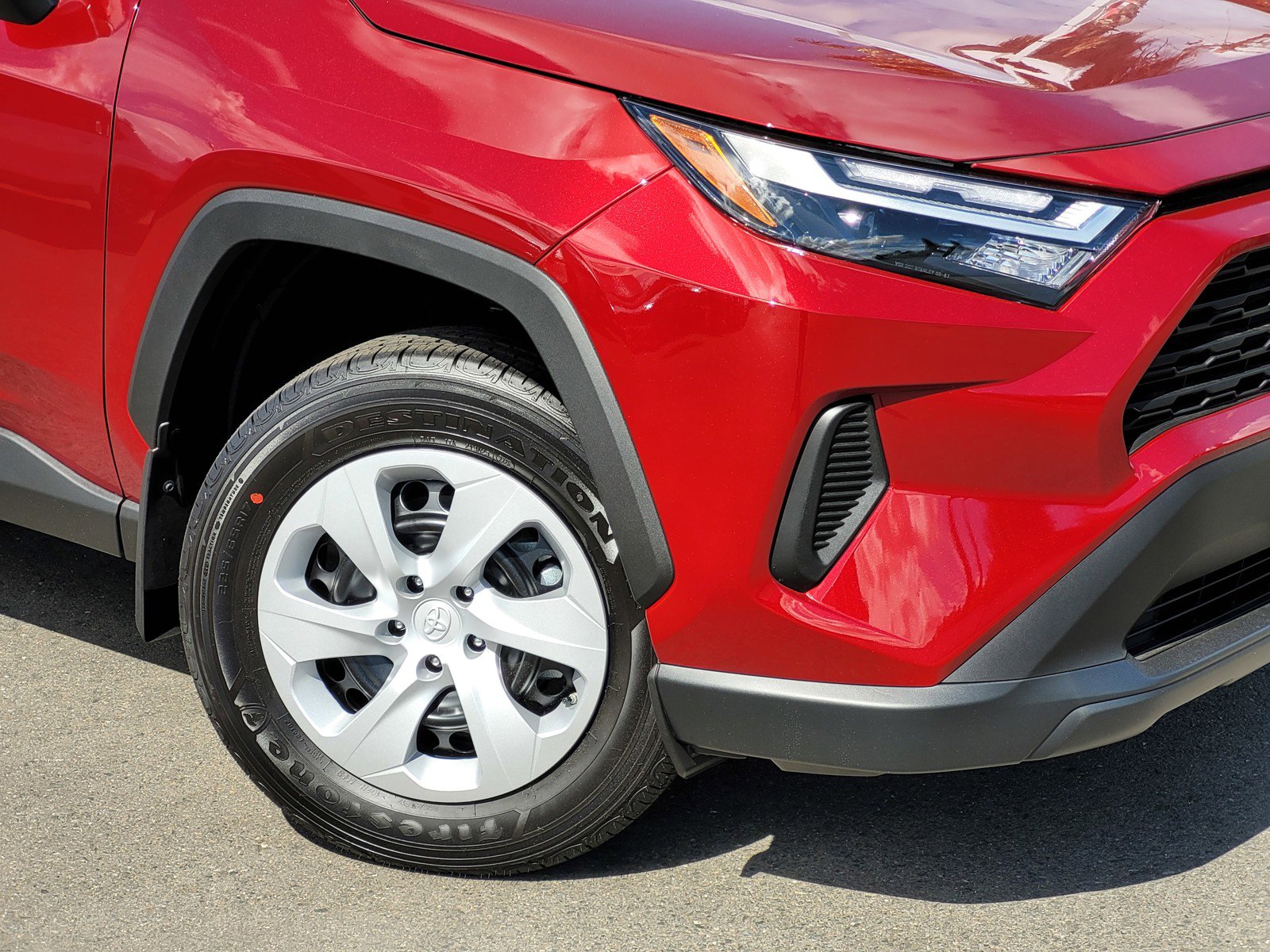 2025 Toyota RAV4 LE photo 2