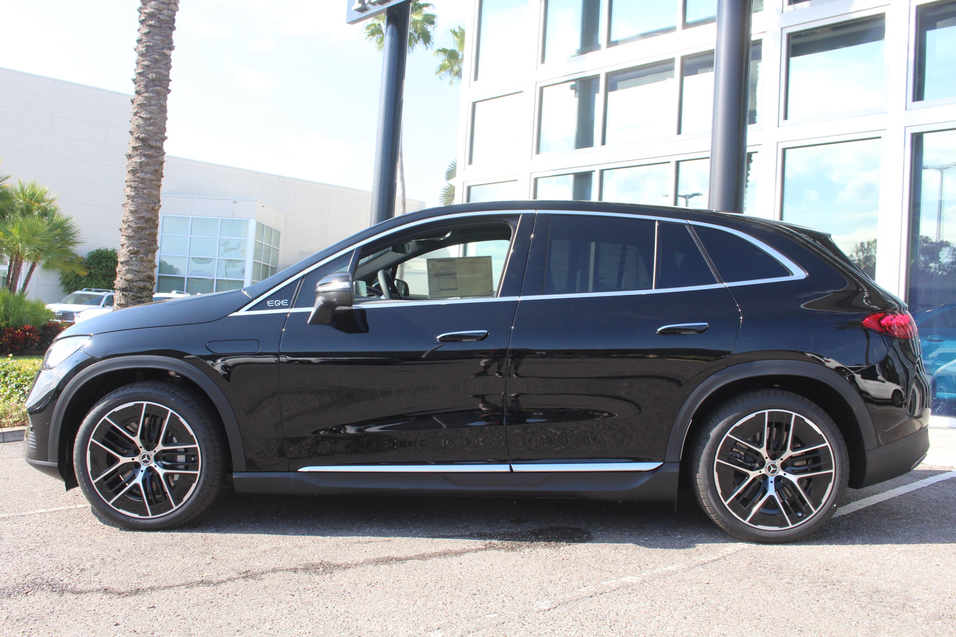 2026 Mercedes Benz EQE SUV photo 3