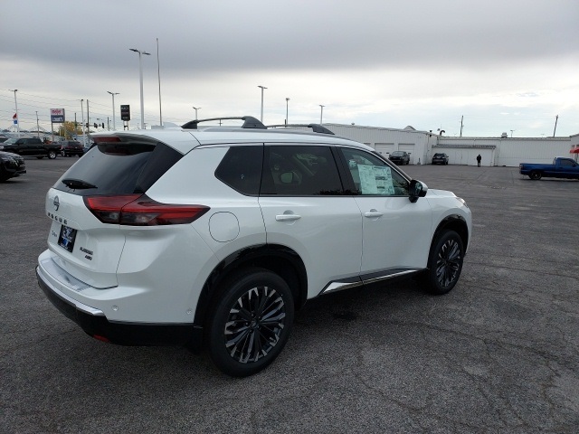 2026 Nissan Rogue Platinum photo 3