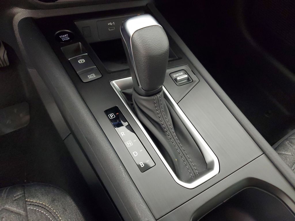2026 Nissan Kicks SV photo 17