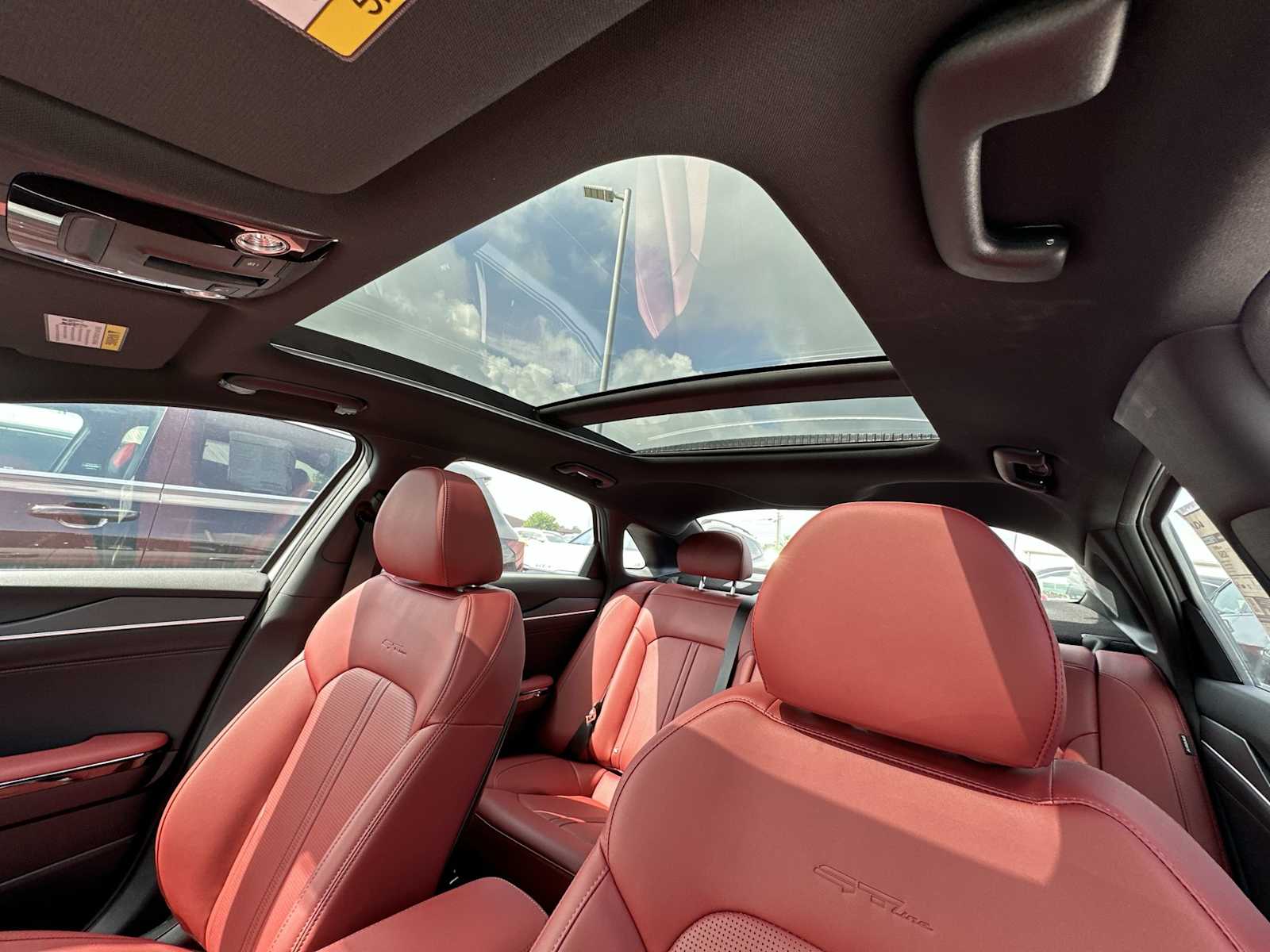 2025 Kia K5 GT-Line photo 14