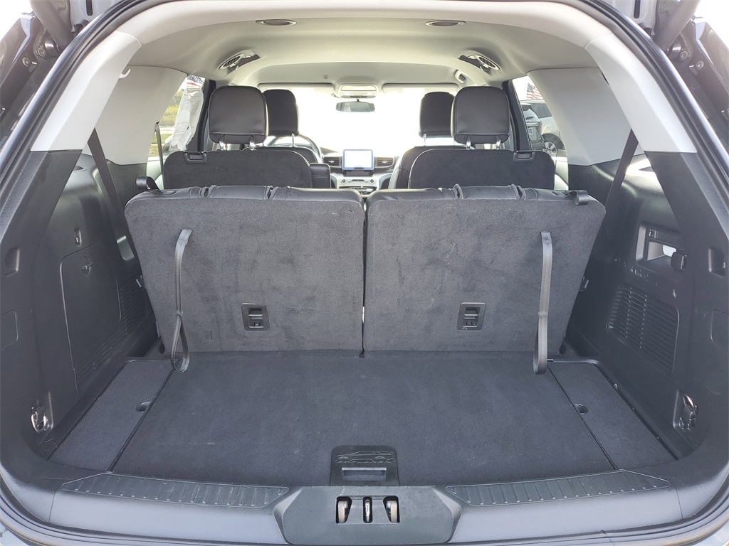 2022 Ford Explorer XLT photo 27