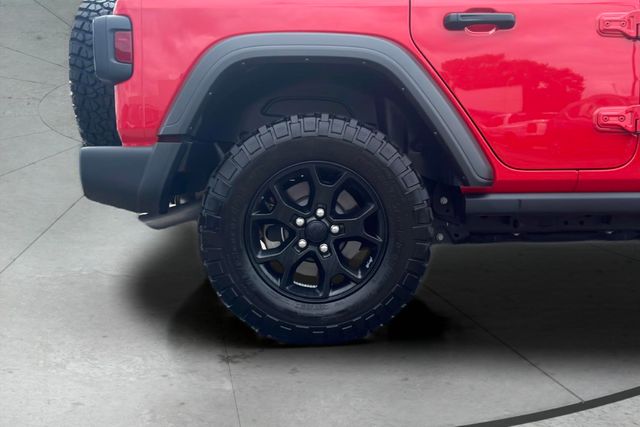 2023 Jeep Wrangler Willys photo 28