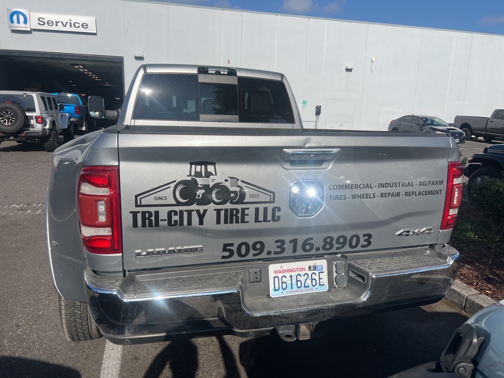 2022 Ram 3500 Laramie photo 15