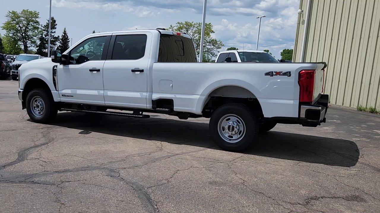 2025 Ford F-250 XL photo 3