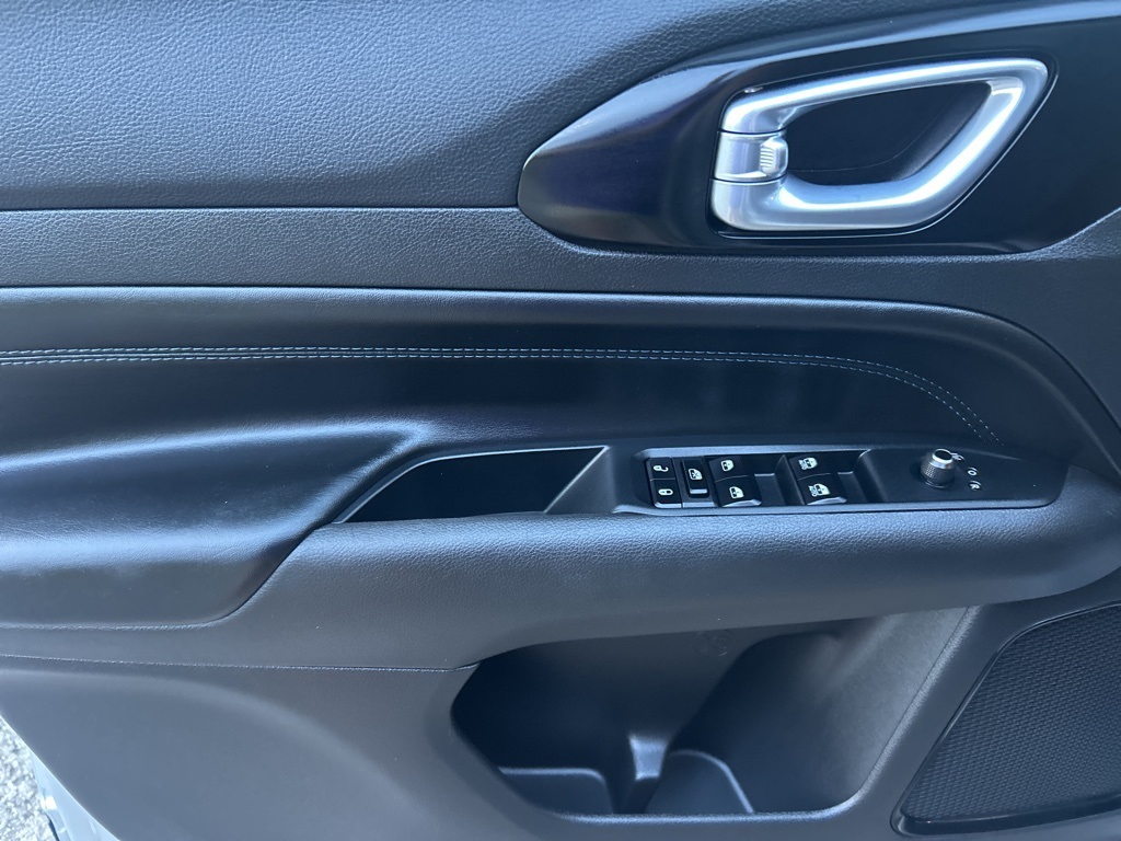2025 Jeep Compass Latitude photo 9