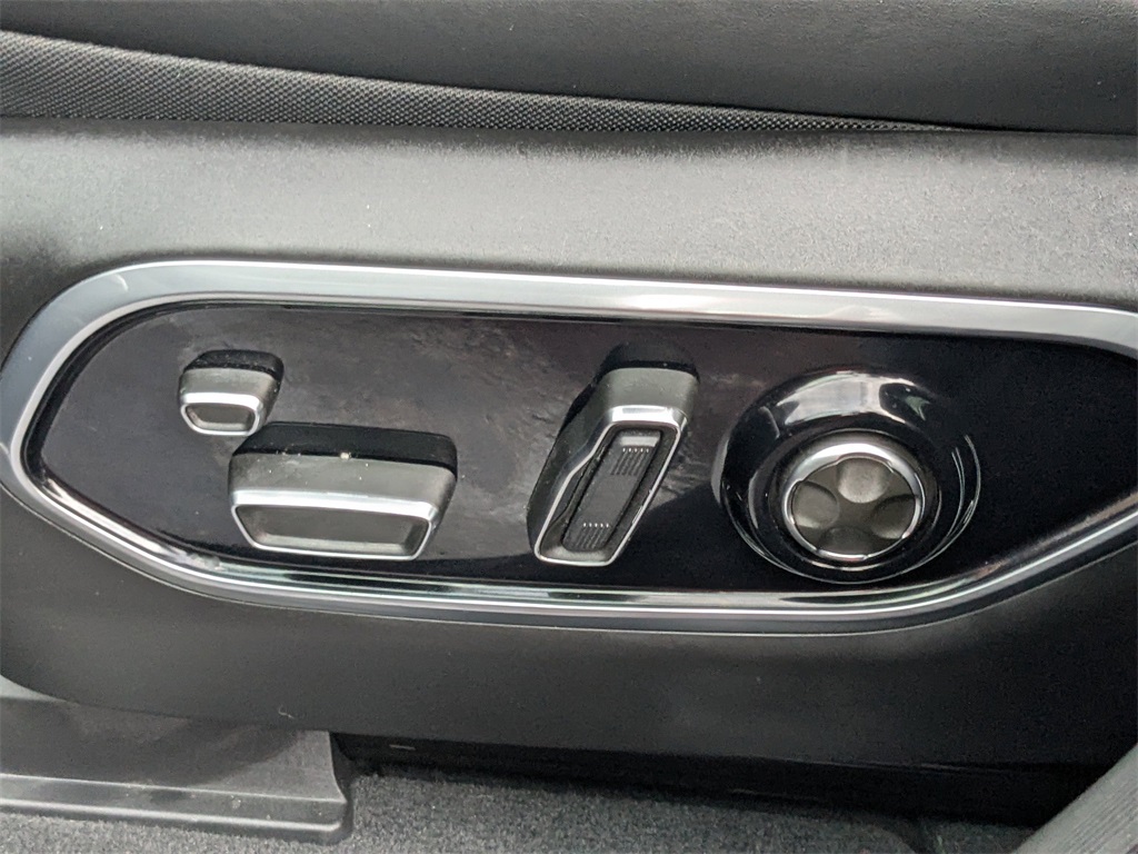 2023 Jeep Grand Cherokee Summit Reserve 4xe photo 17