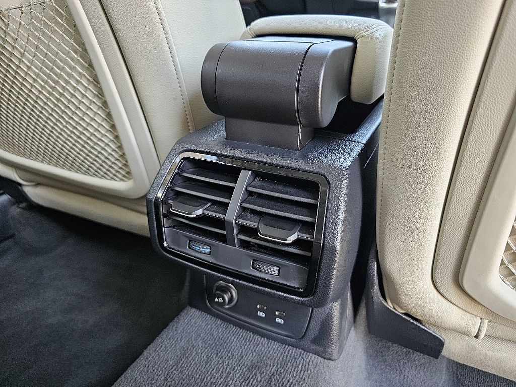 2020 Audi Q3 Premium Plus S line photo 17