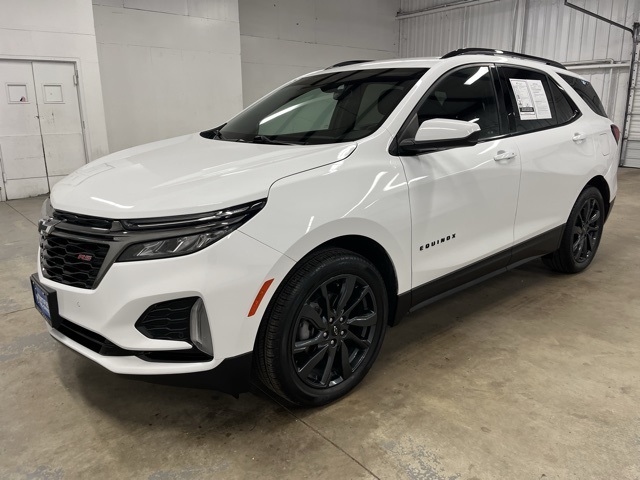 2023 Chevrolet Equinox RS photo 3