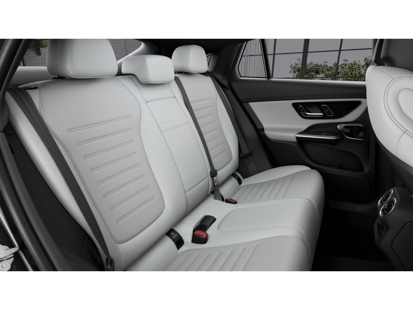 2025 Mercedes Benz GLC 300 4MATIC photo 5