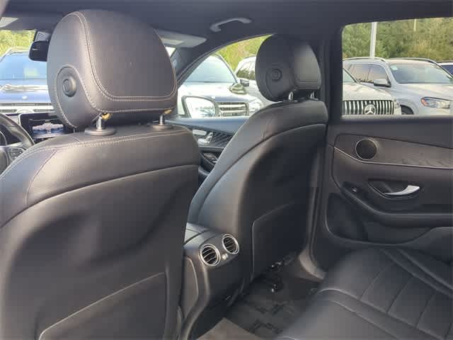 2018 Mercedes Benz GLC 300 4MATIC photo 9