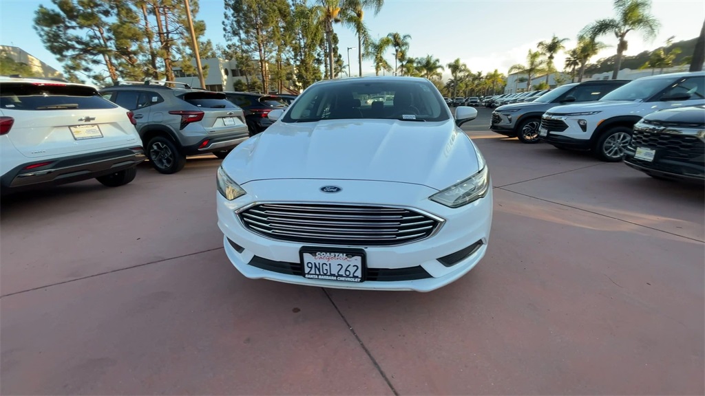 2018 Ford Fusion SE photo 3