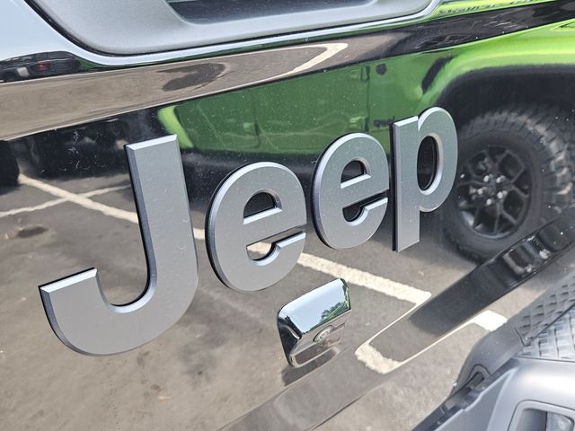 2025 Jeep Gladiator Sport photo 8