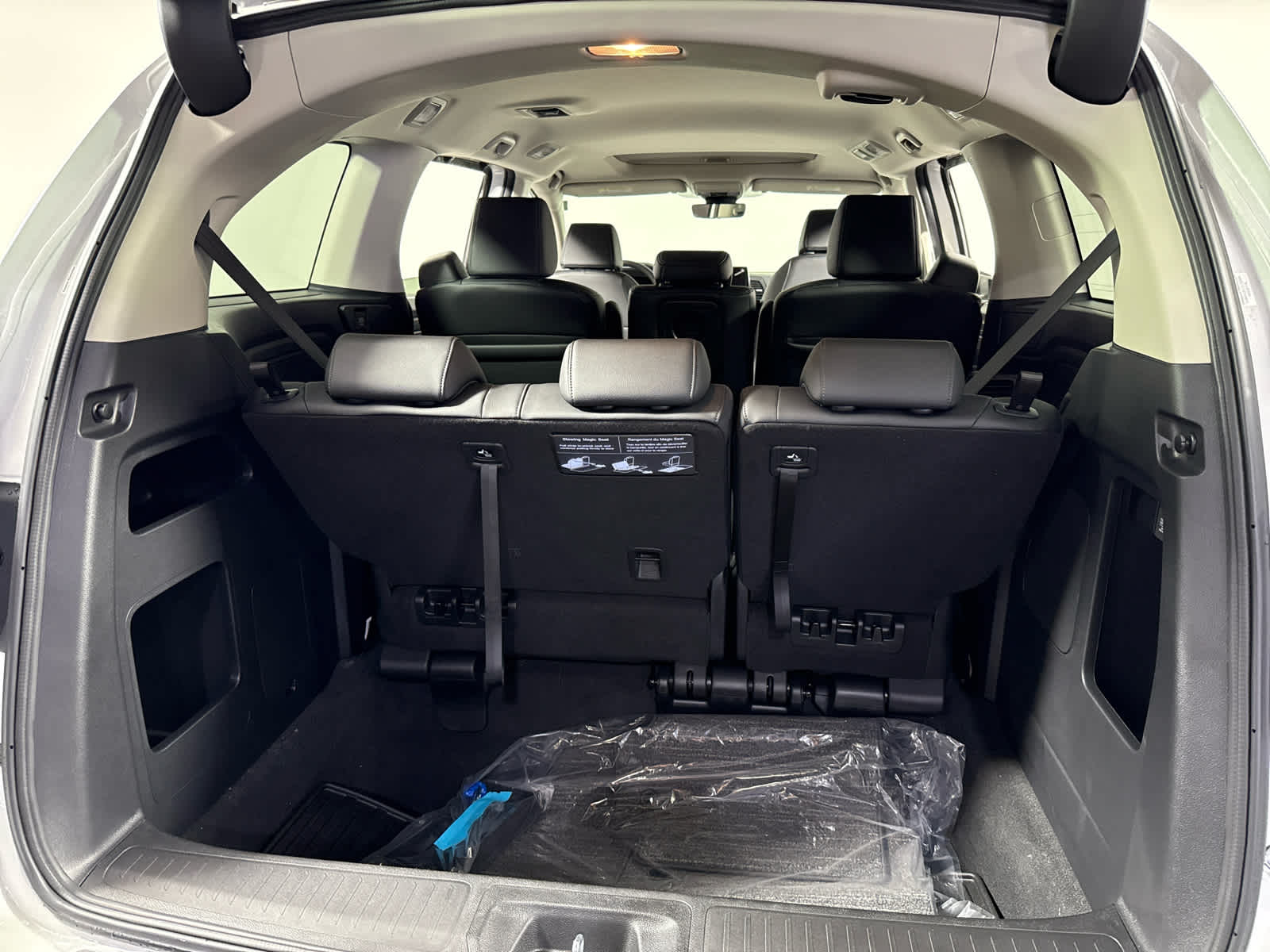 2025 Honda Odyssey EX-L photo 16