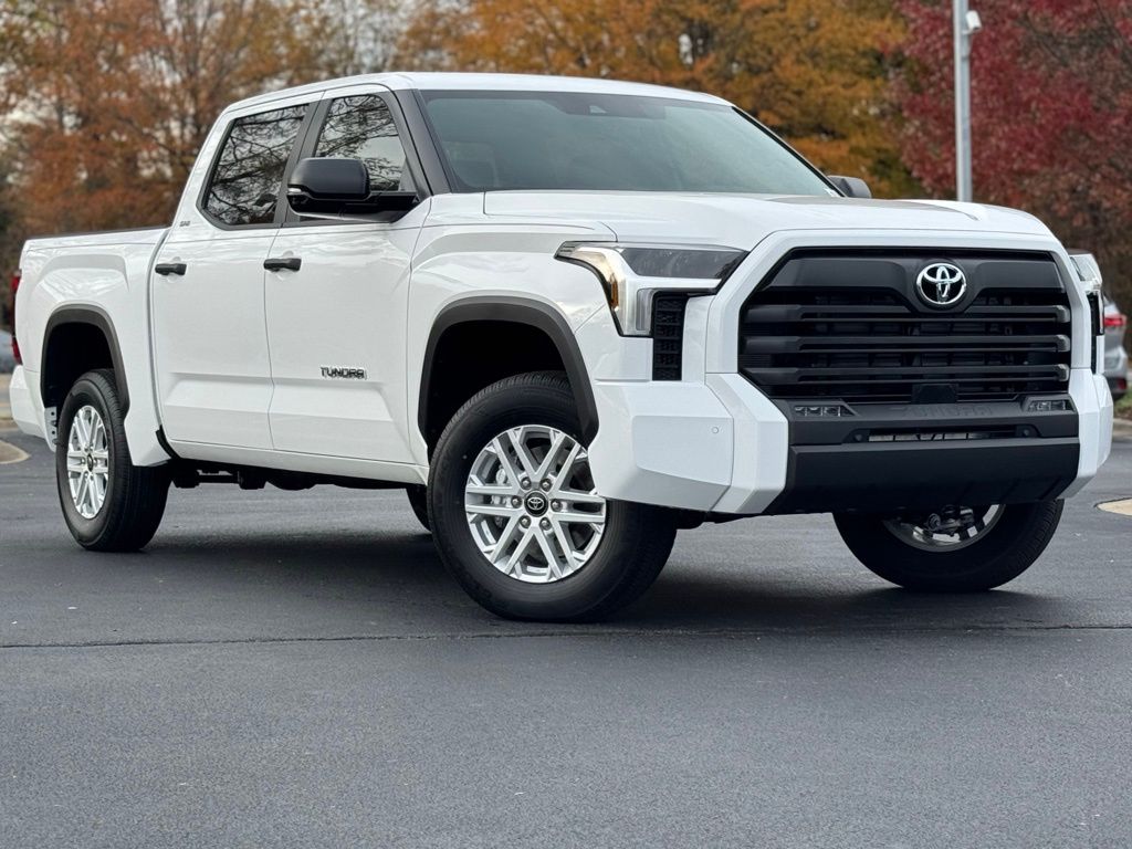 2025 Toyota Tundra SR5 photo 2