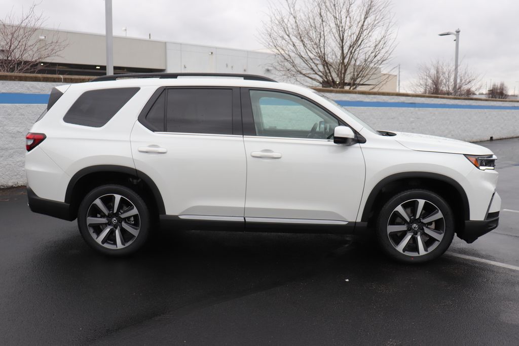 2025 Honda Pilot Touring photo 5