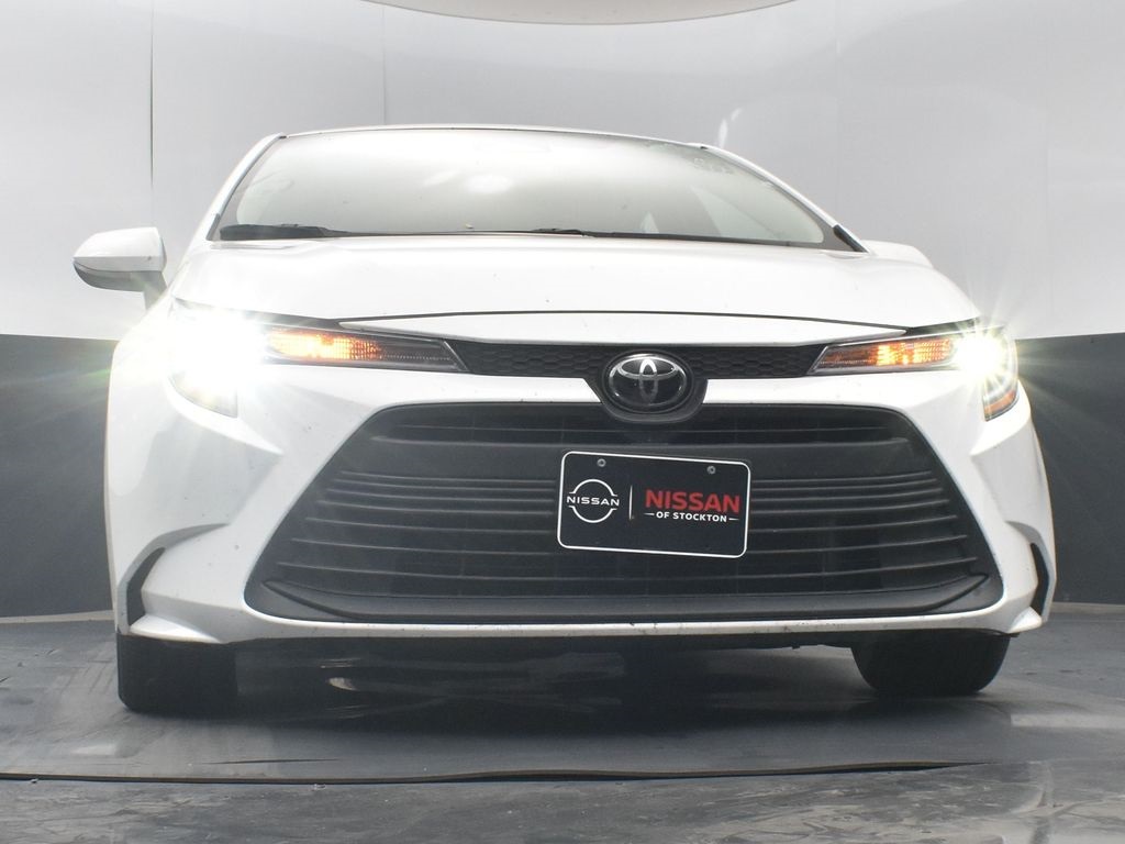 2024 Toyota Corolla LE photo 9