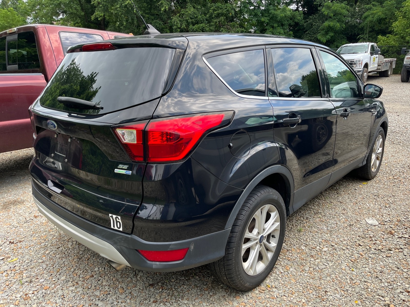 2019 Ford Escape SE photo 3