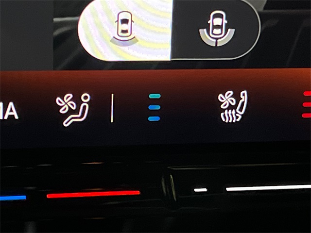 2025 Volkswagen ID. Buzz Pro S photo 16