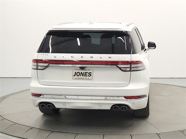 2020 Lincoln Aviator Black Label photo 3