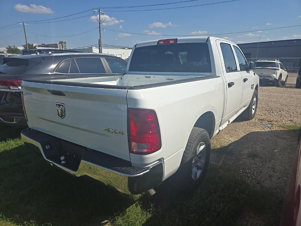 2023 Ram 1500 Classic Tradesman photo 3