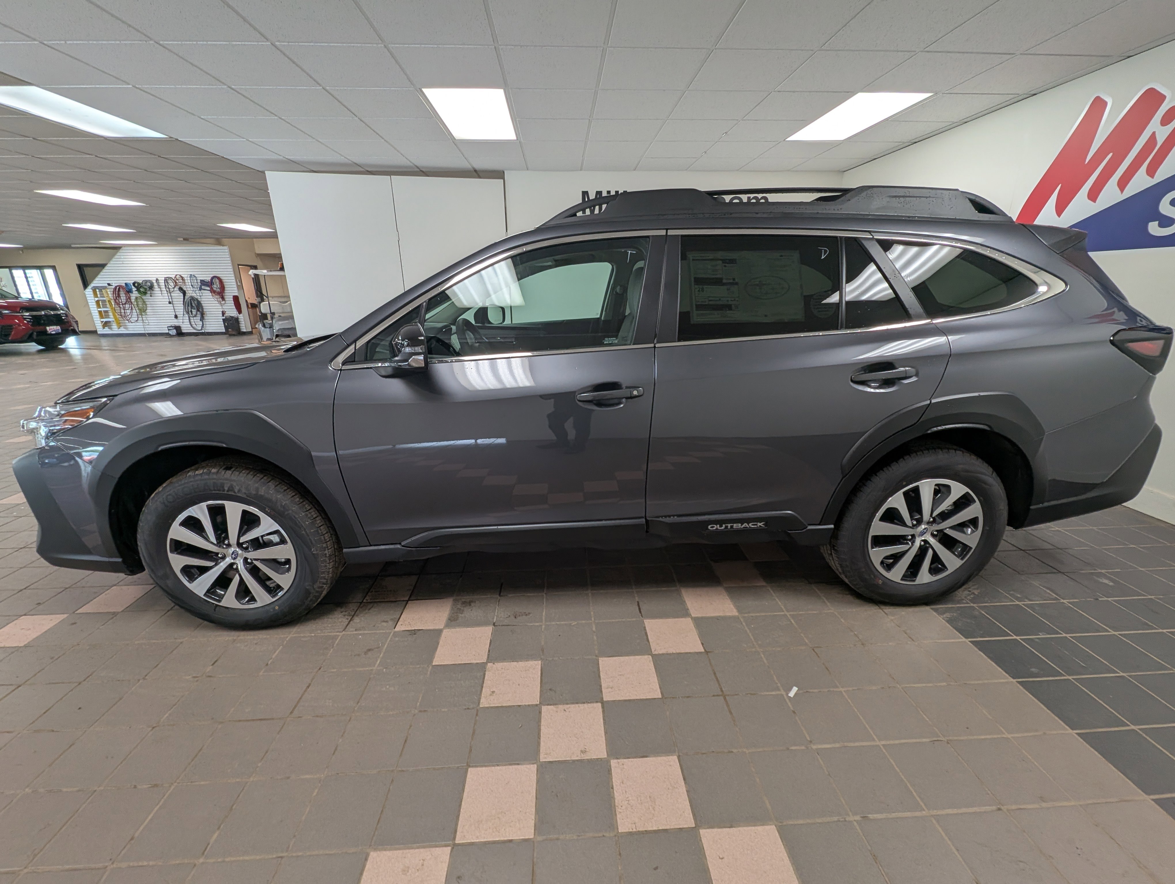 2025 Subaru Outback Premium photo 2