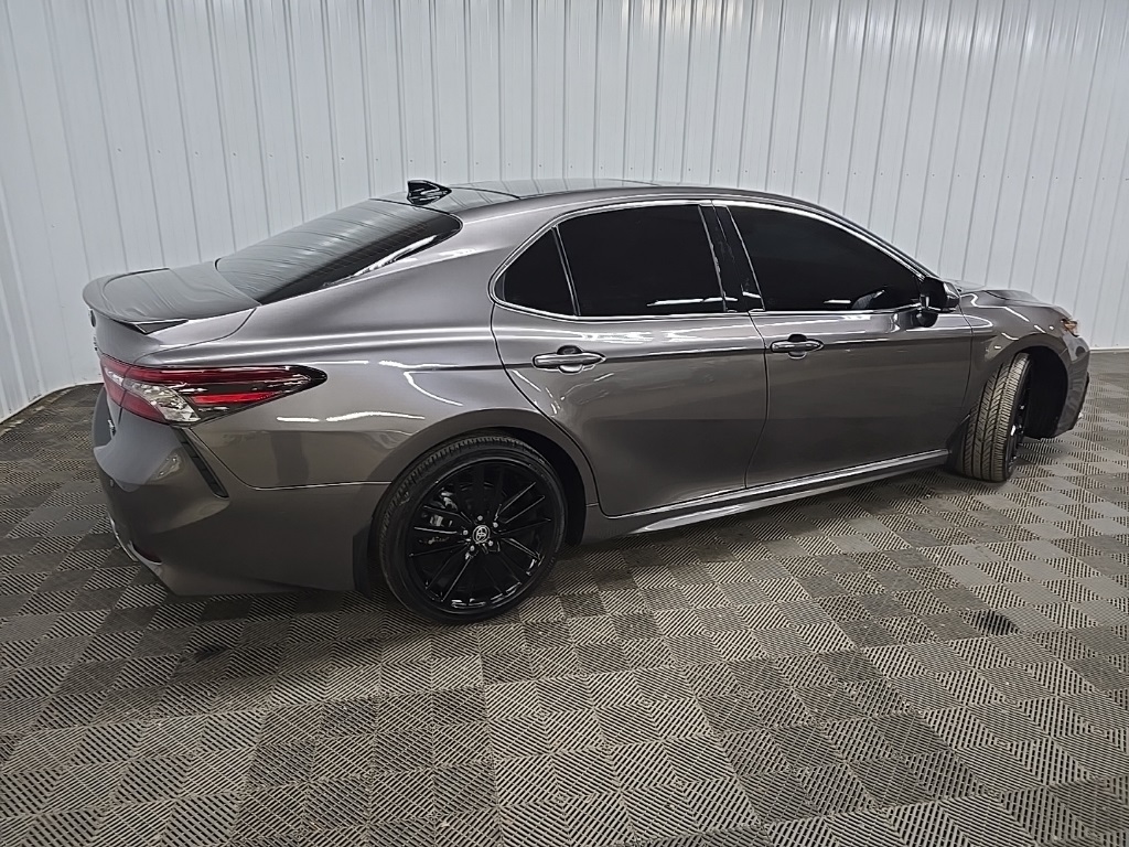 2023 Toyota Camry XSE V6 photo 3