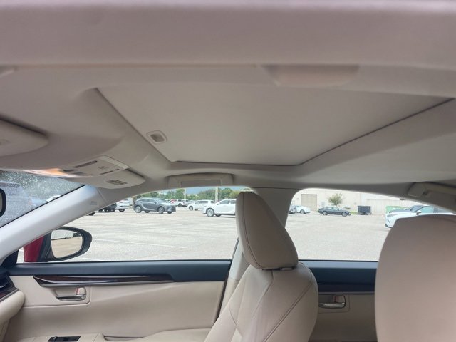 2015 Lexus ES 350 photo 18