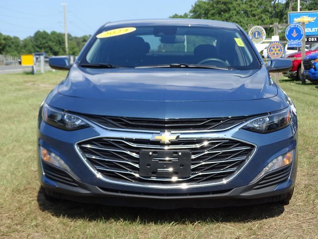 2025 Chevrolet Malibu 1LT photo 2
