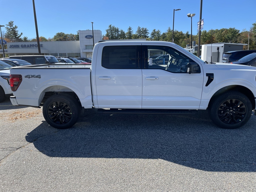 2025 Ford F-150 XLT photo 2