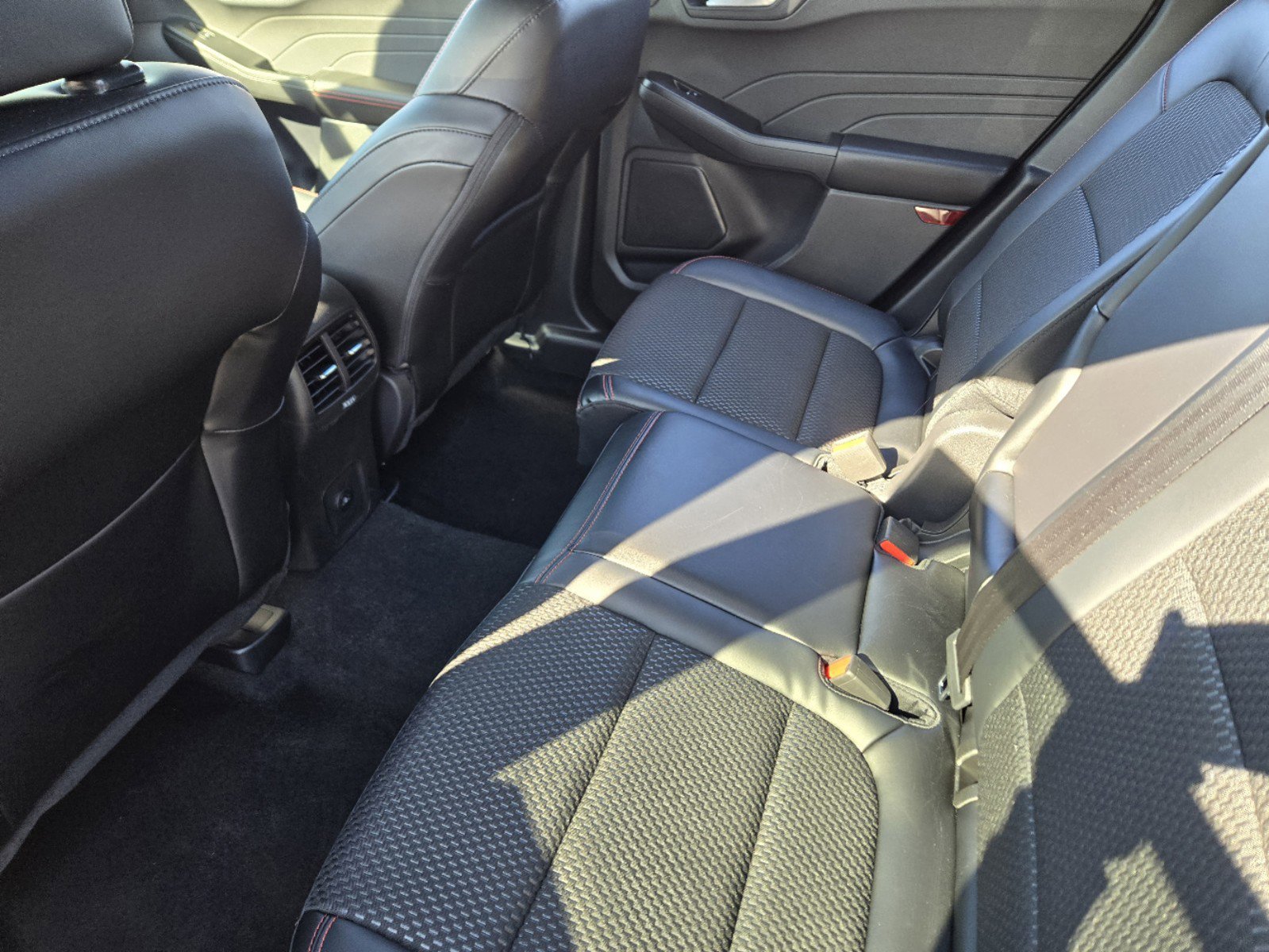 New 2024 Carbonized Gray Metallic Ford ST-Line Select image 19