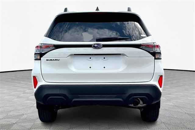2025 Subaru Forester Premium photo 3