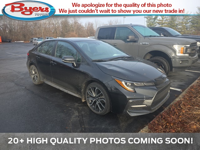 2022 Toyota Corolla SE's photo