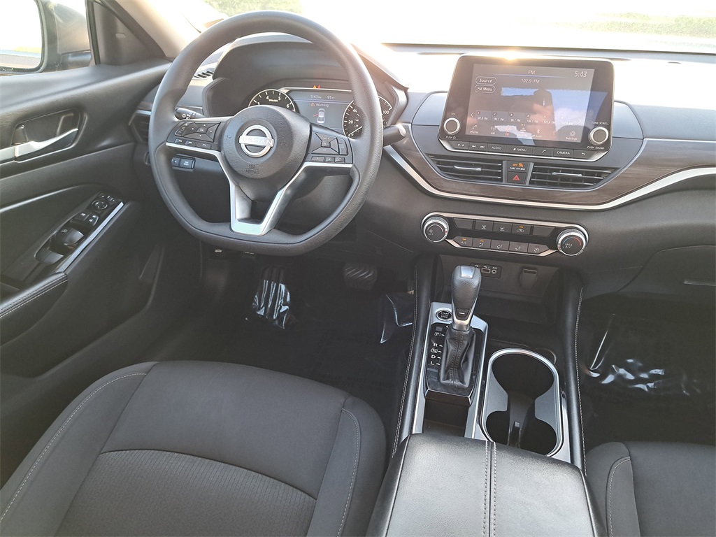 2023 Nissan Altima 2.5 SV photo 15