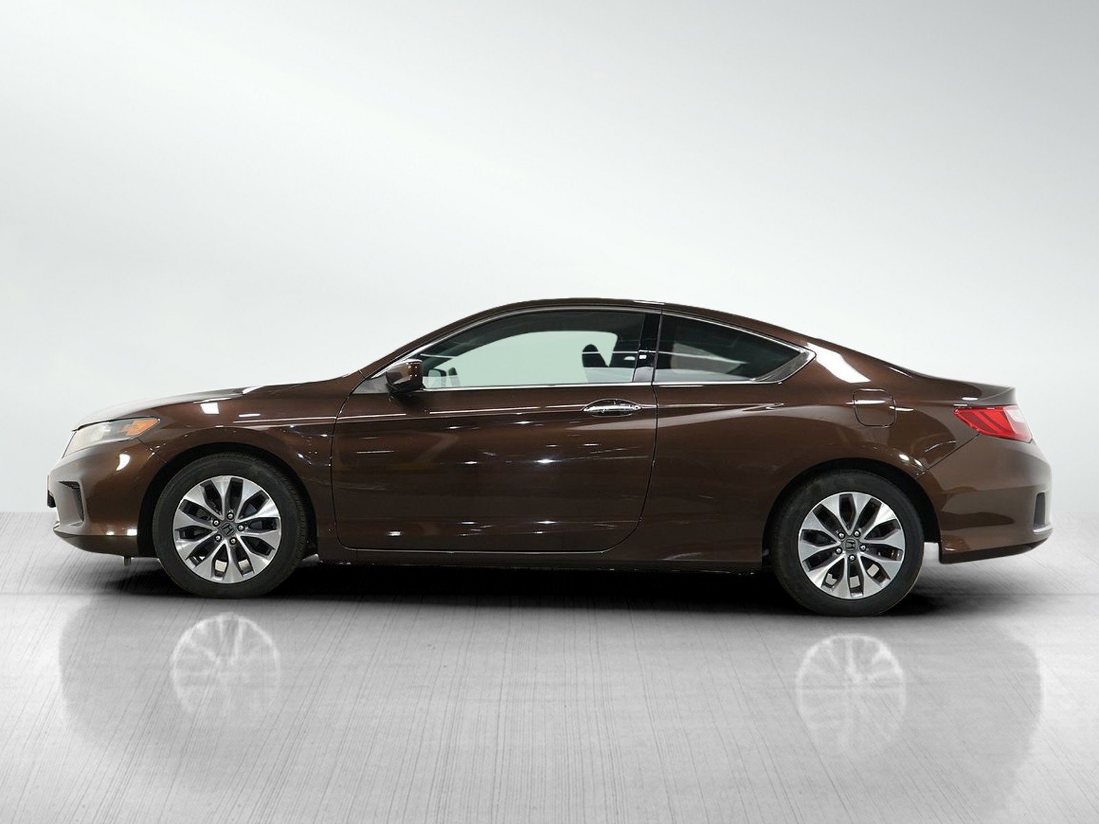 Used 2015 Honda Accord LX-S with VIN 1HGCT1B37FA008019 for sale in Bloomington, Minnesota