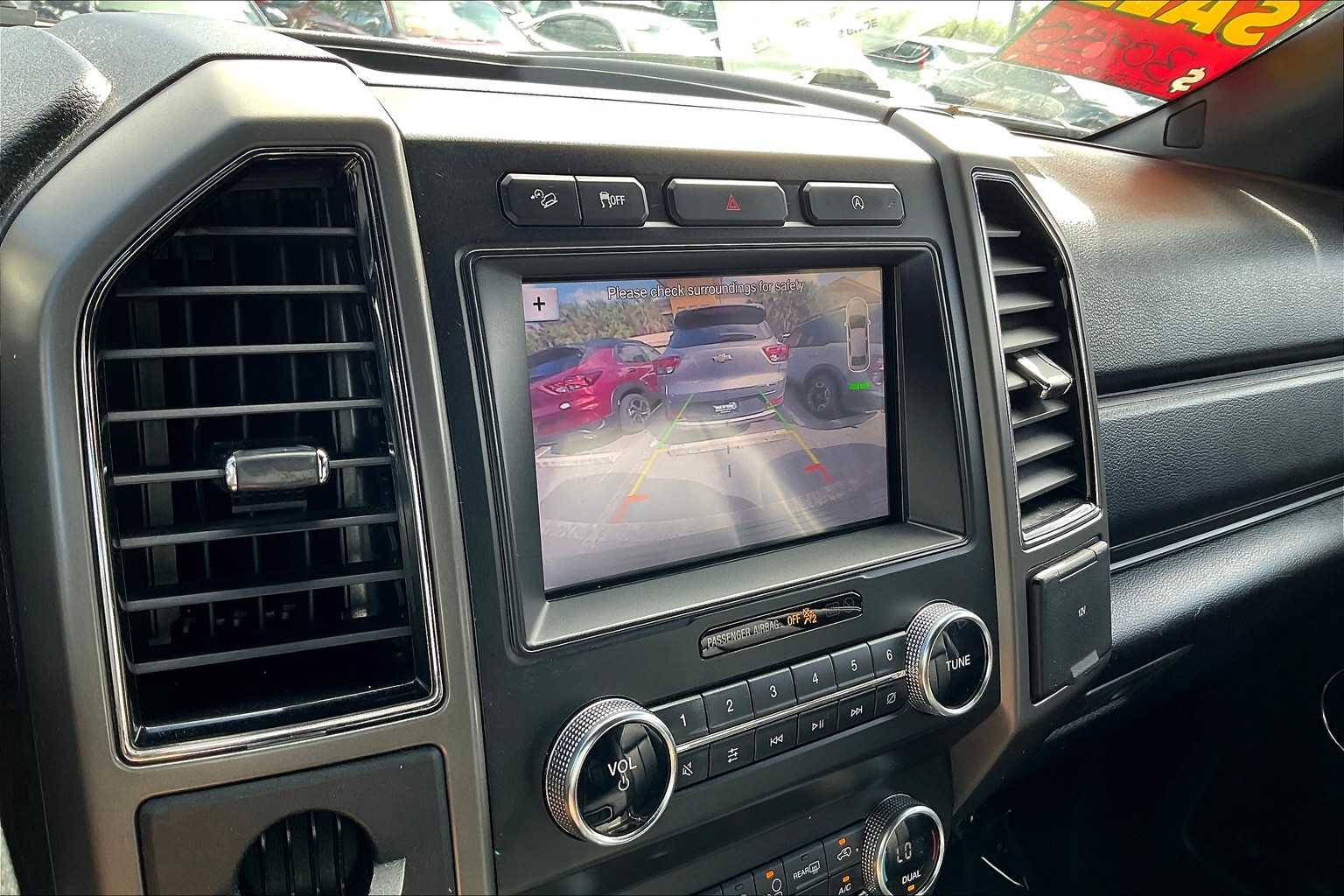 2019 Ford Expedition XLT photo 17