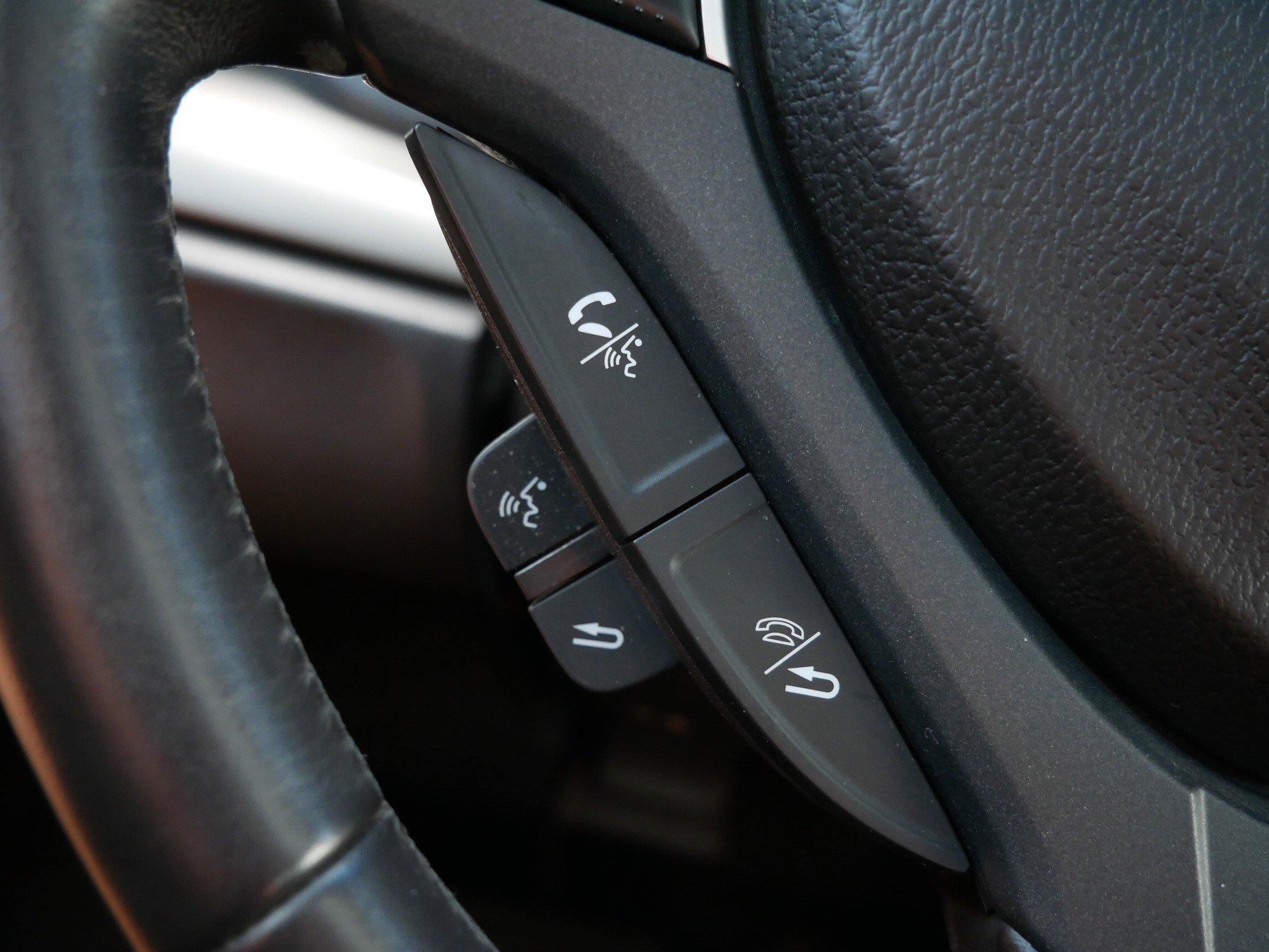 2010 Acura TSX Technology photo 28
