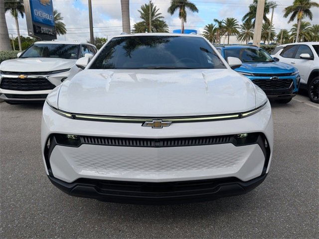 2026 Chevrolet Equinox EV 1LT photo 3