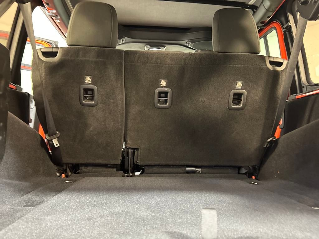 2018 Jeep Wrangler Unlimited Sport S photo 9