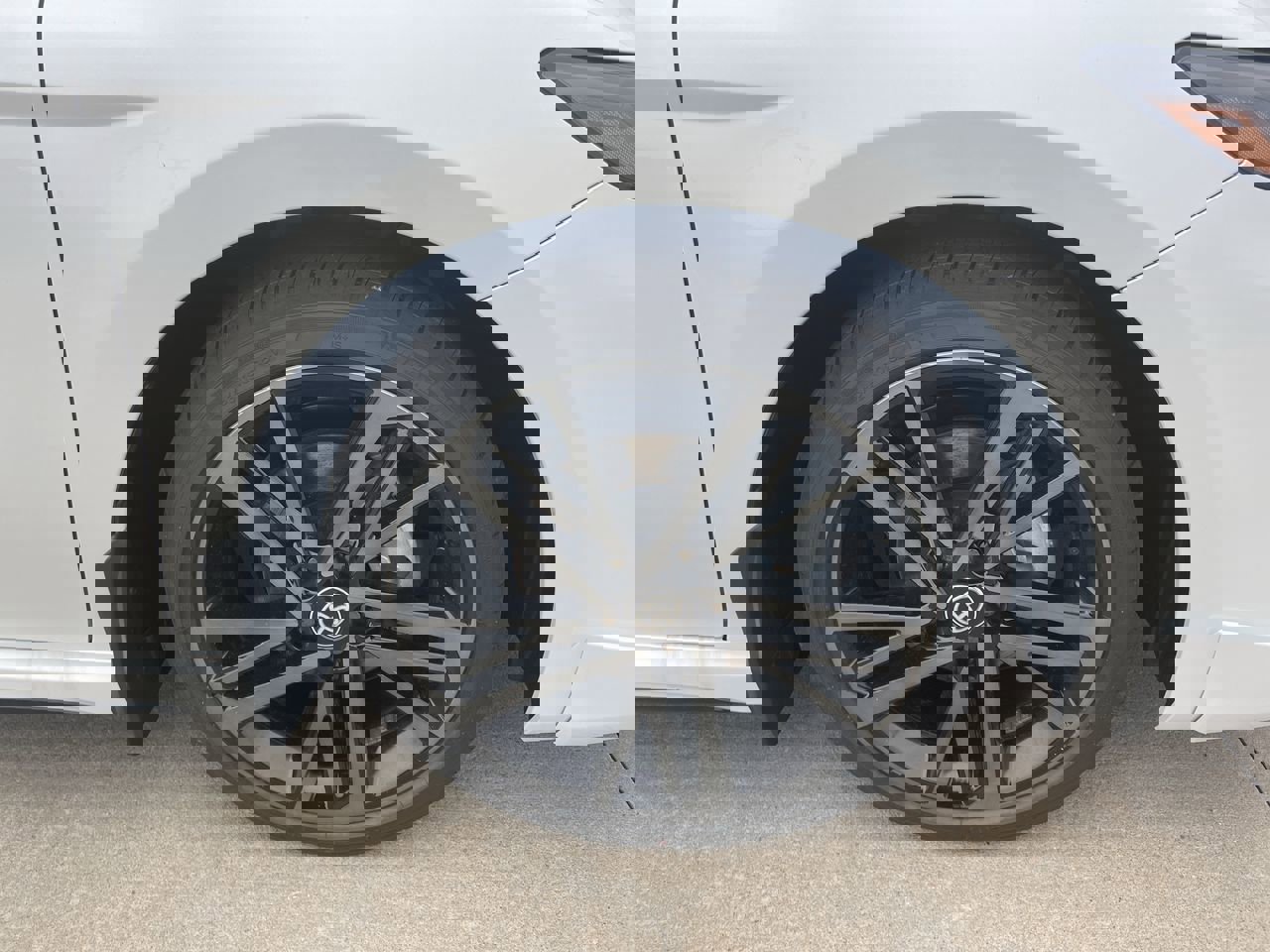 Used 2026 Toyota Camry XSE with VIN 4T1DAACKXTU211331 for sale in Kansas City