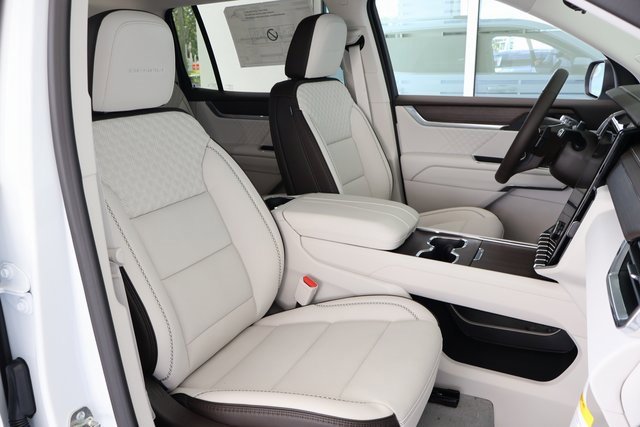 2026 Gmc Acadia Denali photo 17