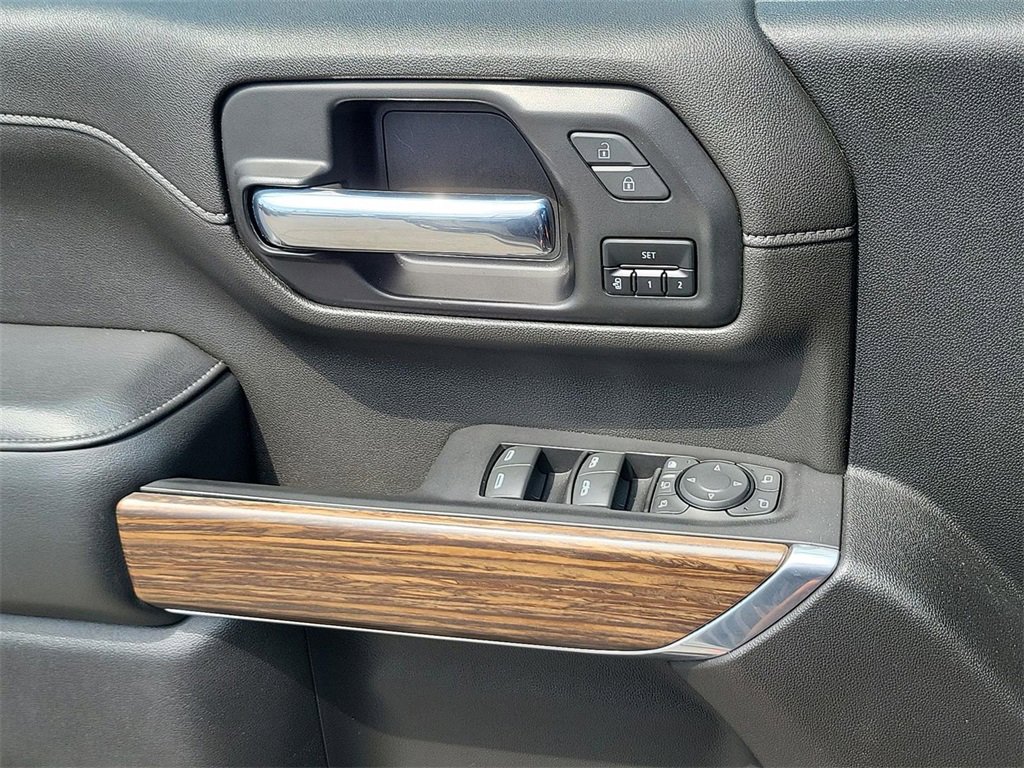 2023 Chevrolet Silverado 2500HD High Country photo 16
